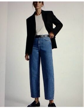 COS Tapered Leg High Rise Ankle Length Jeans 26